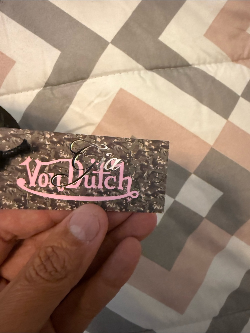 Von Dutch Pink Logo Tag on Camouflage Backdrop - Picture 3 of 5